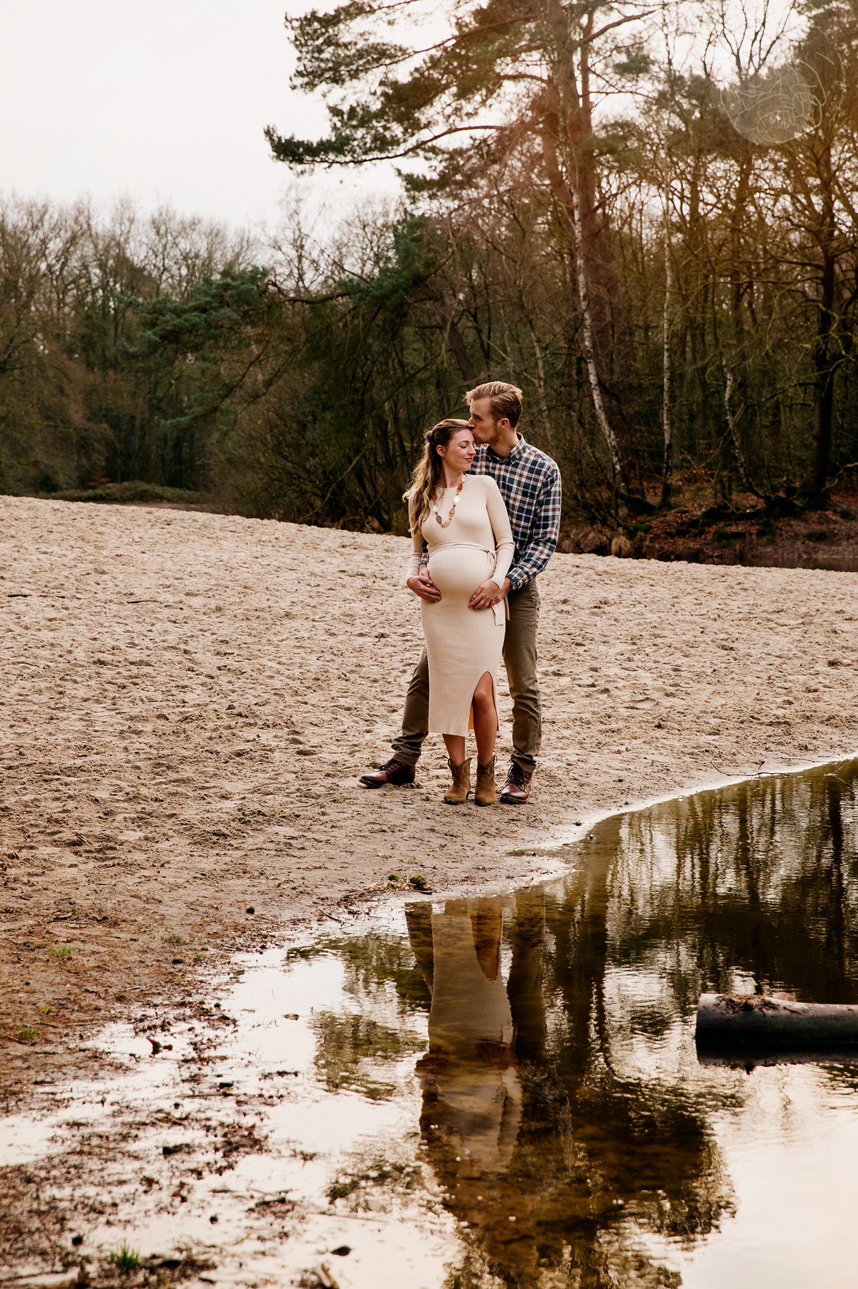 zwangerschapsfoto's-buikfoto-Utrecht-zwangerschap-zwangerschapsessie